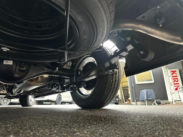 ハイエースバン スーパーＧＬ　ダークプライムＩＩ　モデリスタフルエアロ／ＥＳＳＥＸ１７インチアルミホイール／ベッドキット／純正７インチ／パノラミックビューモニター／パワースライドドア／デジタルインナーミラー／トヨタセーフティセンス／スマートキー（60枚目）