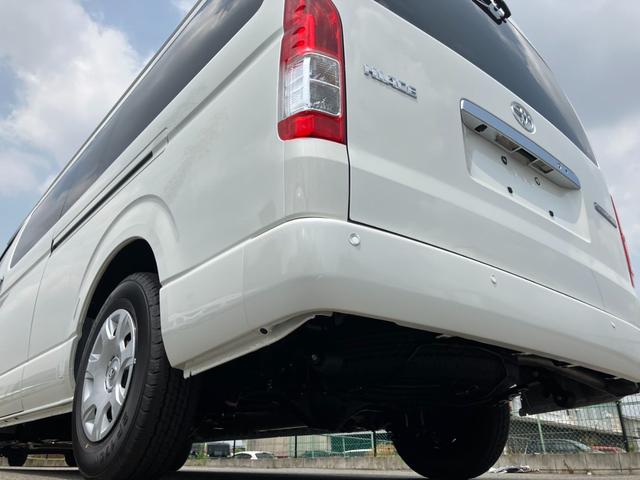 ハイエースワゴン グランドキャビン　登録済未使用車／４ＷＤ／４列１０人乗り／ハイルーフ／片側パワースライドドア／デジタルインナーミラー／パノラミックビューモニター／トヨタセーフティセンス／ＬＥＤヘッドライト／スマートキー（35枚目）