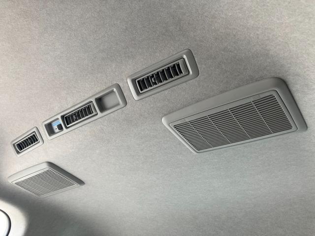 ハイエースワゴン グランドキャビン　登録済未使用車／４ＷＤ／４列１０人乗り／ハイルーフ／片側パワースライドドア／デジタルインナーミラー／パノラミックビューモニター／トヨタセーフティセンス／ＬＥＤヘッドライト／スマートキー（53枚目）
