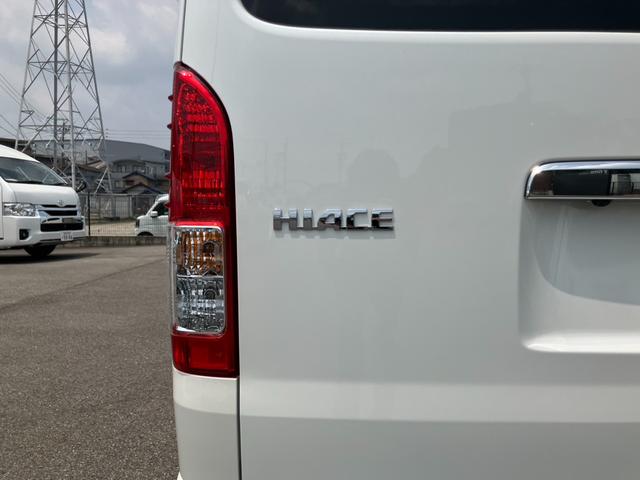 ハイエースワゴン グランドキャビン　登録済未使用車／４ＷＤ／４列１０人乗り／ハイルーフ／片側パワースライドドア／デジタルインナーミラー／パノラミックビューモニター／トヨタセーフティセンス／ＬＥＤヘッドライト／スマートキー（60枚目）