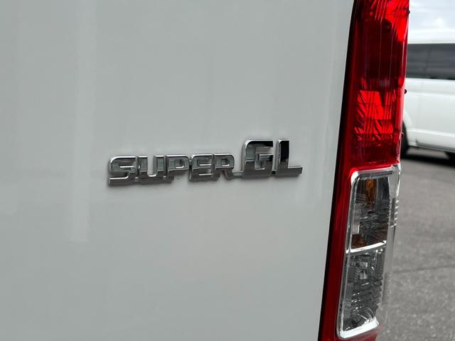 ハイエースバン スーパーＧＬ　ダークプライムＩＩ　寒冷地仕様／アルパインＢＩＸナビ／パノラミックビューモニター／デジタルインナーミラー／センターコンソール／ベッド／小窓付きスライドドア／Ｗエアバッグ／トヨタセーフティセンス／ＬＥＤヘッドライト／（34枚目）