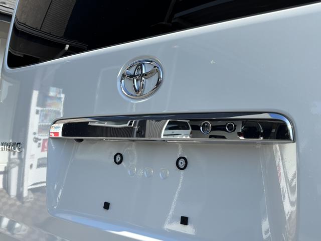 ハイエースワゴン グランドキャビン　ファインテックツアラー／登録済未使用車／４ＷＤ／寒冷地仕様／４列１０人乗り／デジタルインナーミラー／パノラミックビューモニター／電動パワースライドドア／ＬＥＤフォグライト／トヨタセーフティセンス（36枚目）