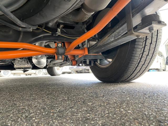 ハイエースバン スーパーＧＬ　ダークプライムＩＩ　ローダウン／ＥＳＳＥＸ１６インチアルミホイール／アルパインＢＩＧＸナビ／フリップダウンモニター／パワースライドドア／ベッドキット／リアカーゴマット／シートカバー／ＵＩｖｅｈｉｃｌｅスタビライザー（26枚目）