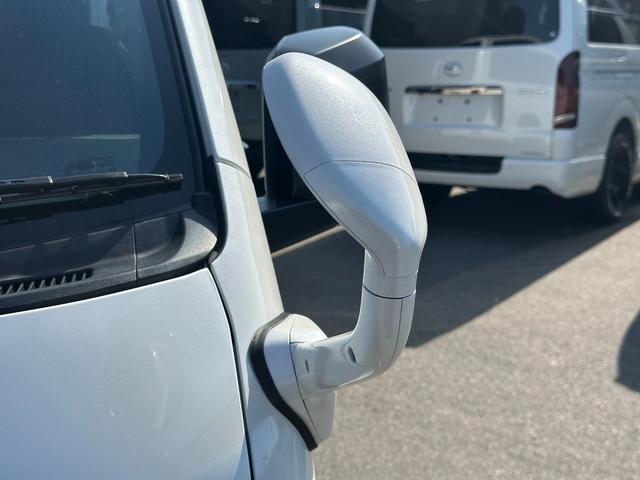 ハイエースバン スーパーＧＬ　ダークプライムＩＩ　ローダウン／ベッド／パノラミックビューモニター／デジタルインナーミラー／社外製コンソール／１６インチアルミホイール／カロッツェリアナビ／スライドドア／トヨタセーフティセンス／インナーブラックヘッド（40枚目）