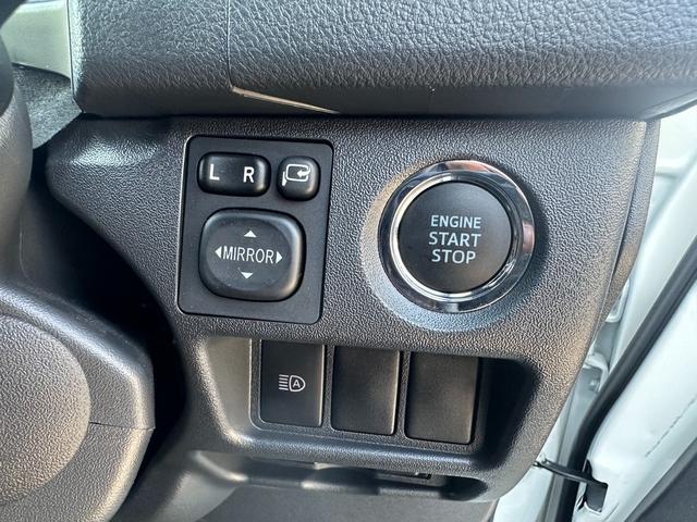 ハイエースバン スーパーＧＬ　ダークプライムＩＩ　ローダウン／ベッド／パノラミックビューモニター／デジタルインナーミラー／社外製コンソール／１６インチアルミホイール／カロッツェリアナビ／スライドドア／トヨタセーフティセンス／インナーブラックヘッド（44枚目）