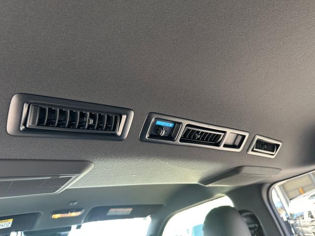 ハイエースバン スーパーＧＬ　ダークプライムＩＩ　ローダウン／ベッド／パノラミックビューモニター／デジタルインナーミラー／社外製コンソール／１６インチアルミホイール／カロッツェリアナビ／スライドドア／トヨタセーフティセンス／インナーブラックヘッド（55枚目）