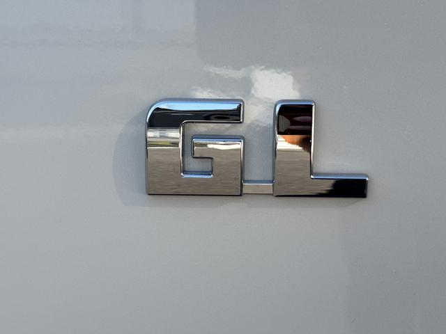 ハイエースワゴン GL 未登録新車/4WD/4列10人乗り/フリップダウンモニター/パワースライドドア/ベッド/シートカバー/床張り/ユーロボンネット/フロントリップ/ファブレス16インチアルミホイール/マッドフラップ(36枚目)