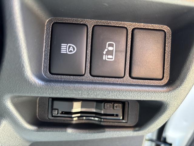 ハイエースワゴン GL 未登録新車/4WD/4列10人乗り/フリップダウンモニター/パワースライドドア/ベッド/シートカバー/床張り/ユーロボンネット/フロントリップ/ファブレス16インチアルミホイール/マッドフラップ(46枚目)