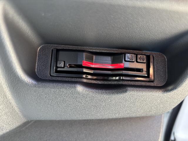 ハイエースワゴン GL 未登録新車/4WD/4列10人乗り/フリップダウンモニター/パワースライドドア/ベッド/シートカバー/床張り/ユーロボンネット/フロントリップ/ファブレス16インチアルミホイール/マッドフラップ(47枚目)