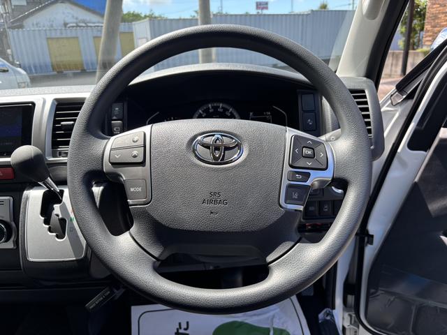 ハイエースワゴン GL 未登録新車/4WD/4列10人乗り/フリップダウンモニター/パワースライドドア/ベッド/シートカバー/床張り/ユーロボンネット/フロントリップ/ファブレス16インチアルミホイール/マッドフラップ(51枚目)