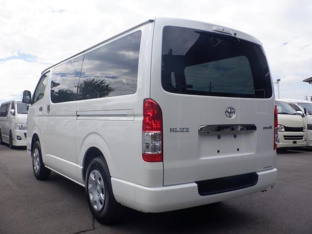 ハイエースバン スーパーGL ダークプライムII 未登録新車/両側パワースライドドア/デジタルインナーミラー/パノラミックビューモニター/トヨタセーフティセンス/スマートキー/LEDヘッドライト/助手席エアバッグ/スマートキー/AC100V電源(12枚目)