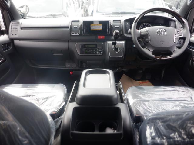 ハイエースバン スーパーGL ダークプライムII 未登録新車/両側パワースライドドア/デジタルインナーミラー/パノラミックビューモニター/トヨタセーフティセンス/スマートキー/LEDヘッドライト/助手席エアバッグ/スマートキー/AC100V電源(15枚目)