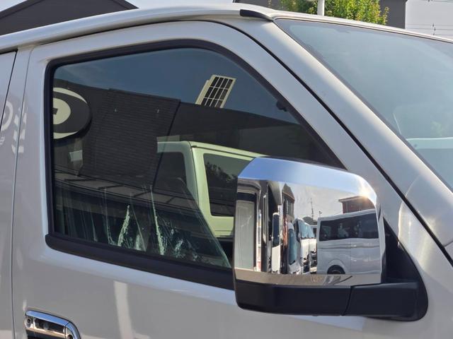 ハイエースバン スーパーGL ダークプライムII 未登録新車/4WD/アルパインBIGXナビ/GR8センターコンソール/ベッドキット/TRDフロントスポイラー/マッドフラップ/ナイトロパワー16インチアルミ/RTタイヤ/両側パワースライドドア/(31枚目)