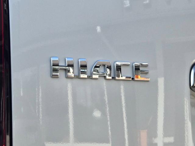 ハイエースバン スーパーGL ダークプライムII 未登録新車/4WD/アルパインBIGXナビ/GR8センターコンソール/ベッドキット/TRDフロントスポイラー/マッドフラップ/ナイトロパワー16インチアルミ/RTタイヤ/両側パワースライドドア/(35枚目)