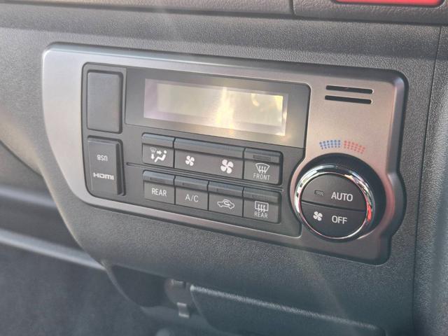 ハイエースバン スーパーGL ダークプライムII 未登録新車/4WD/アルパインBIGXナビ/GR8センターコンソール/ベッドキット/TRDフロントスポイラー/マッドフラップ/ナイトロパワー16インチアルミ/RTタイヤ/両側パワースライドドア/(45枚目)