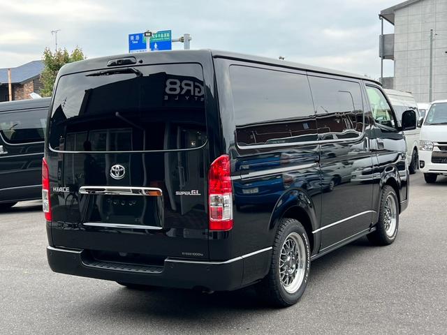 ハイエースバン スーパーGL ダークプライムII 寒冷地仕様/ワーク17インチアルミホイール/アルパイン11インチディスプレイオーディオ/パノラミックビューモニター/助手席エアバッグ/デジタルインナーミラー/ベッドキット/トヨタセーフティセンス(11枚目)