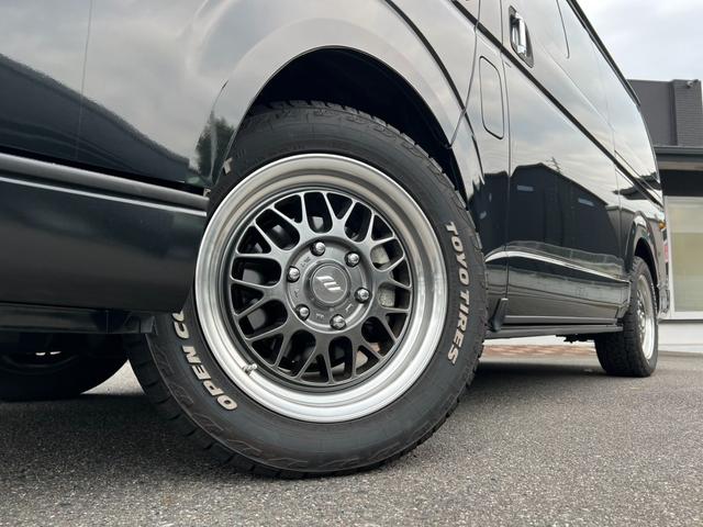 ハイエースバン スーパーGL ダークプライムII 寒冷地仕様/ワーク17インチアルミホイール/アルパイン11インチディスプレイオーディオ/パノラミックビューモニター/助手席エアバッグ/デジタルインナーミラー/ベッドキット/トヨタセーフティセンス(13枚目)