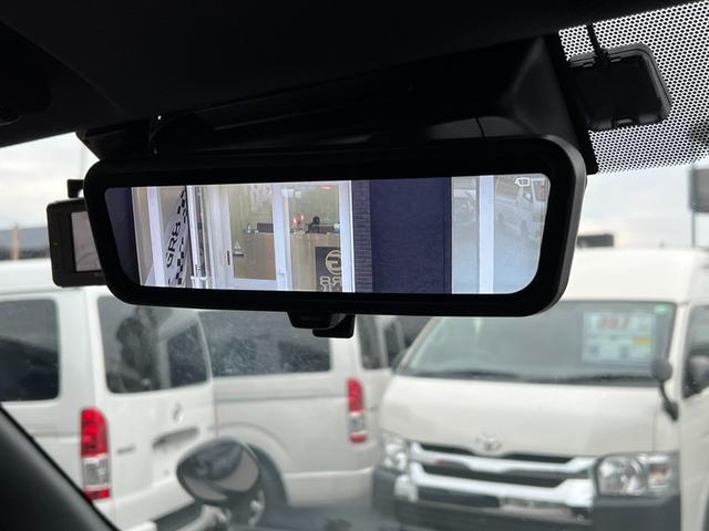 ハイエースバン スーパーGL ダークプライムII 寒冷地仕様/ワーク17インチアルミホイール/アルパイン11インチディスプレイオーディオ/パノラミックビューモニター/助手席エアバッグ/デジタルインナーミラー/ベッドキット/トヨタセーフティセンス(16枚目)