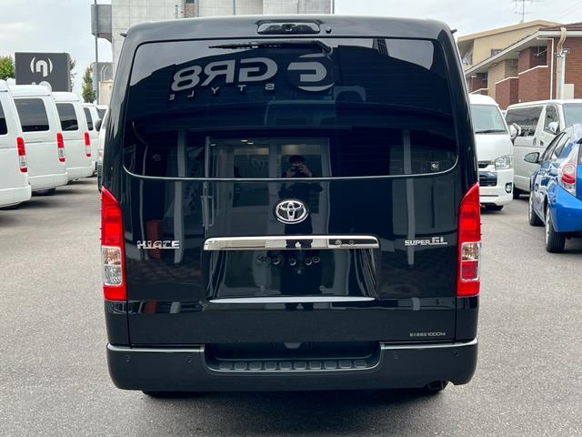 ハイエースバン スーパーGL ダークプライムII 寒冷地仕様/ワーク17インチアルミホイール/アルパイン11インチディスプレイオーディオ/パノラミックビューモニター/助手席エアバッグ/デジタルインナーミラー/ベッドキット/トヨタセーフティセンス(22枚目)