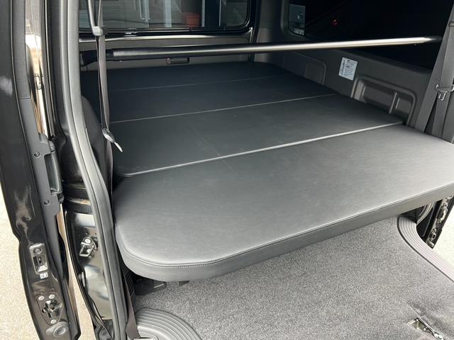 ハイエースバン スーパーGL ダークプライムII 寒冷地仕様/ワーク17インチアルミホイール/アルパイン11インチディスプレイオーディオ/パノラミックビューモニター/助手席エアバッグ/デジタルインナーミラー/ベッドキット/トヨタセーフティセンス(55枚目)