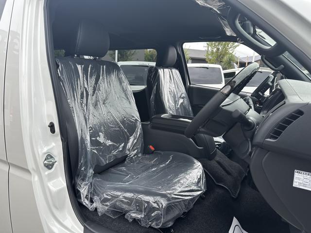 ハイエースバン スーパーGL ダークプライムII GR8ベッドキット/ケンウッドフローティングナビ/パワースライドドア/デジタルインナーミラー/パノラミックビューモニター/助手席エアバッグ/LEDヘッドライト/トヨタセーフティセンス/スマートキー(18枚目)