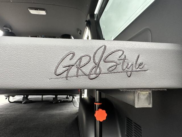 ハイエースバン スーパーGL ダークプライムII GR8ベッドキット/ケンウッドフローティングナビ/パワースライドドア/デジタルインナーミラー/パノラミックビューモニター/助手席エアバッグ/LEDヘッドライト/トヨタセーフティセンス/スマートキー(20枚目)