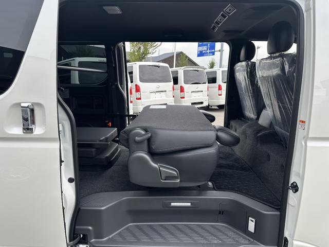 ハイエースバン スーパーGL ダークプライムII GR8ベッドキット/ケンウッドフローティングナビ/パワースライドドア/デジタルインナーミラー/パノラミックビューモニター/助手席エアバッグ/LEDヘッドライト/トヨタセーフティセンス/スマートキー(56枚目)