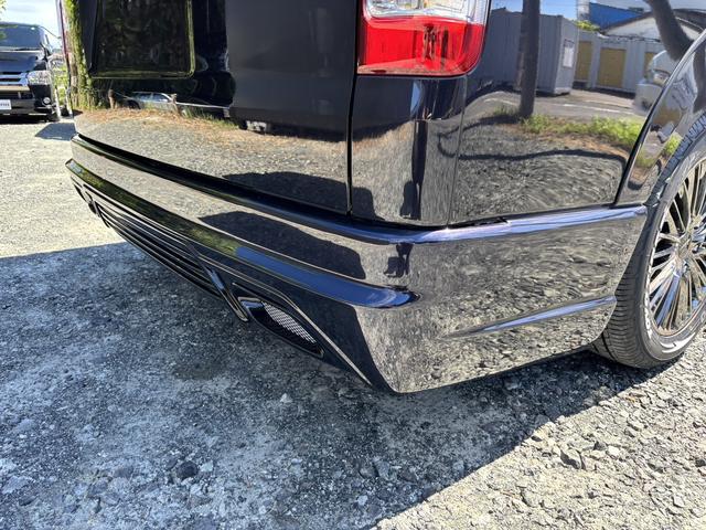 ハイエースバン ワイドスーパーＧＬ　ダークプライム　ローダウン／ＷＡＬＤエアロキット／ＷＡＬＤ１７インチアルミホイール／ＡＬＰＩＮＥナビ／小窓付きスライドドア／ベッドキット／カーゴマット／ドアミラーウインカー／オーバーフェンダー／ルーフスポイラー（37枚目）