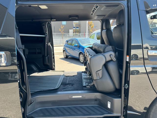 ハイエースバン スーパーGL ダークプライムII ローダウン/フロントスポイラー/リアルーフスポイラー/Dynasty17インチアルミホイール/純正7インチナビ/(56枚目)