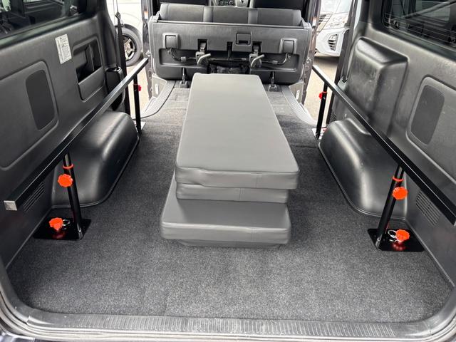 ハイエースバン スーパーGL ダークプライムII 4WD/寒冷地仕様/XTREME-J16インチアルミ/RTタイヤ/ベッドキット/パノラミックビューモニター/(20枚目)