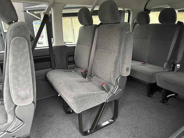 ハイエースワゴン GL 4列10人乗り/アルパインBIGXナビ/パノラミックビューモニター/デジタルインナーミラー/パワースライドドア/LEDヘッドランプ/トヨタセーフティセンス/スマートキー/AC100Vアクセサリー(3枚目)