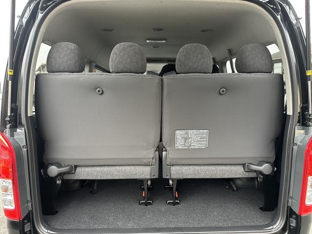 ハイエースワゴン GL 4列10人乗り/アルパインBIGXナビ/パノラミックビューモニター/デジタルインナーミラー/パワースライドドア/LEDヘッドランプ/トヨタセーフティセンス/スマートキー/AC100Vアクセサリー(20枚目)