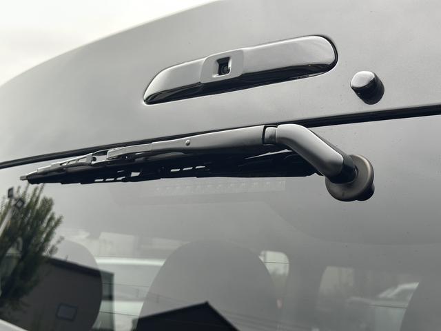 ハイエースワゴン GL 4列10人乗り/アルパインBIGXナビ/パノラミックビューモニター/デジタルインナーミラー/パワースライドドア/LEDヘッドランプ/トヨタセーフティセンス/スマートキー/AC100Vアクセサリー(38枚目)