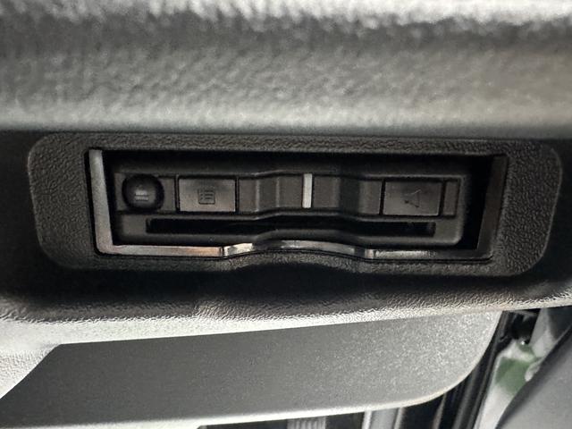 ハイエースワゴン GL 4列10人乗り/アルパインBIGXナビ/パノラミックビューモニター/デジタルインナーミラー/パワースライドドア/LEDヘッドランプ/トヨタセーフティセンス/スマートキー/AC100Vアクセサリー(43枚目)