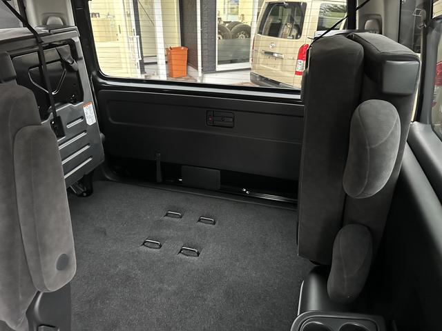 ハイエースワゴン GL 4列10人乗り/アルパインBIGXナビ/パノラミックビューモニター/デジタルインナーミラー/パワースライドドア/LEDヘッドランプ/トヨタセーフティセンス/スマートキー/AC100Vアクセサリー(58枚目)