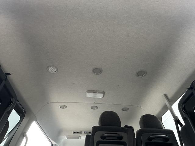 ハイエースワゴン GL 4列10人乗り/アルパインBIGXナビ/パノラミックビューモニター/デジタルインナーミラー/パワースライドドア/LEDヘッドランプ/トヨタセーフティセンス/スマートキー/AC100Vアクセサリー(59枚目)
