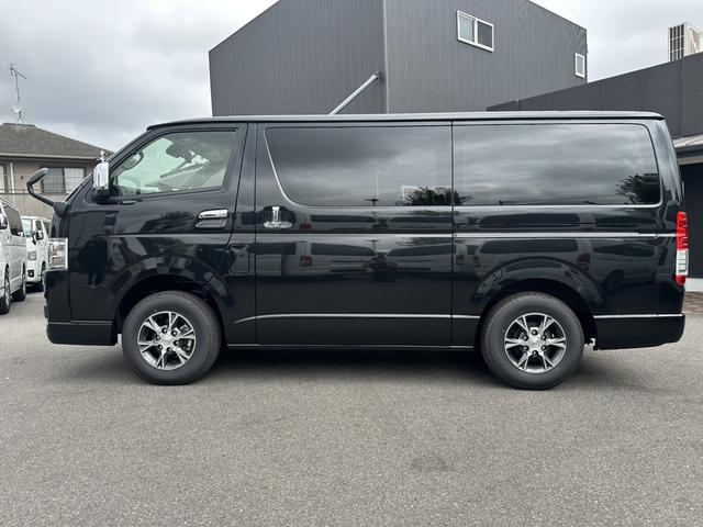 ハイエースバン ロングスーパーＧＬ　ダークプライムＳ　４ＷＤ／アルパインＢＩＧＸナビ／ＧＲ８フロントスポイラー／パワースライドドア／デジタルインナーミラー／パノラミックビューモニタ－／純正１５インチアルミホイール／専用アブソーバー／ＬＥＤヘッドライト（24枚目）