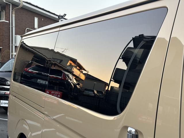ハイエースバン ロングスーパーＧＬ　アースカラー／ＲＡＹＳアルミホイール／ＢＩＧ－Ｘ／ベッドキット／シートカバー／パノラミック／デジミラ／パワスラ／（35枚目）