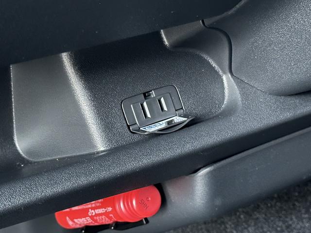 ハイエースバン ロングスーパーＧＬ　アースカラー／ＲＡＹＳアルミホイール／ＢＩＧ－Ｘ／ベッドキット／シートカバー／パノラミック／デジミラ／パワスラ／（48枚目）