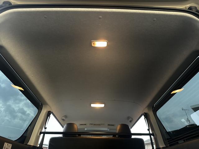 ハイエースバン ロングスーパーＧＬ　アースカラー／ＲＡＹＳアルミホイール／ＢＩＧ－Ｘ／ベッドキット／シートカバー／パノラミック／デジミラ／パワスラ／（58枚目）