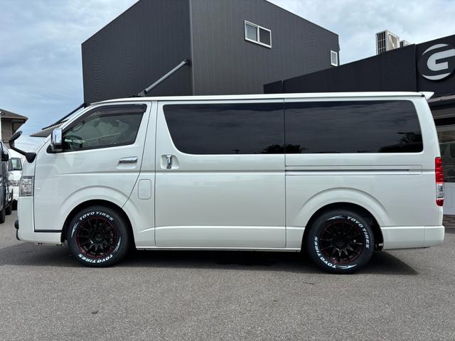 ハイエースバン スーパーGL ダークプライムII ローダウン/新品16インチアルミホイール/TRDフロントスポイラー/アルパインBIGXナビ/両側パワースライドドア/デジタルインナーミラー/パノラミックビューモニター/純正リアルーフスポイラー(23枚目)