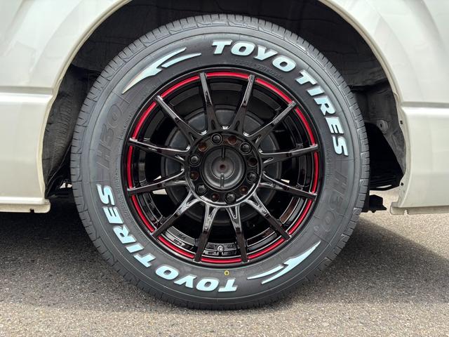 ハイエースバン スーパーGL ダークプライムII ローダウン/新品16インチアルミホイール/TRDフロントスポイラー/アルパインBIGXナビ/両側パワースライドドア/デジタルインナーミラー/パノラミックビューモニター/純正リアルーフスポイラー(26枚目)