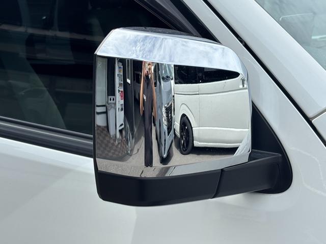 ハイエースバン スーパーGL ダークプライムII ローダウン/新品16インチアルミホイール/TRDフロントスポイラー/アルパインBIGXナビ/両側パワースライドドア/デジタルインナーミラー/パノラミックビューモニター/純正リアルーフスポイラー(32枚目)