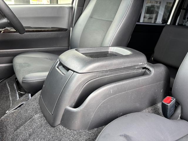 ハイエースバン スーパーGL ダークプライムII ローダウン/新品16インチアルミホイール/TRDフロントスポイラー/アルパインBIGXナビ/両側パワースライドドア/デジタルインナーミラー/パノラミックビューモニター/純正リアルーフスポイラー(48枚目)