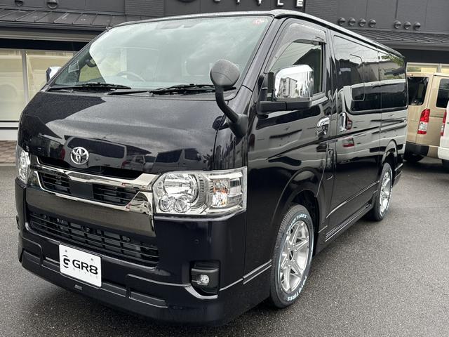 ハイエースバン スーパーGL ダークプライムII モデリスタフルエアロ/ESSEX17インチアルミホイール/ベッドキット/純正7インチ/パノラミックビューモニター/パワースライドドア/デジタルインナーミラー/トヨタセーフティセンス/スマートキー(10枚目)