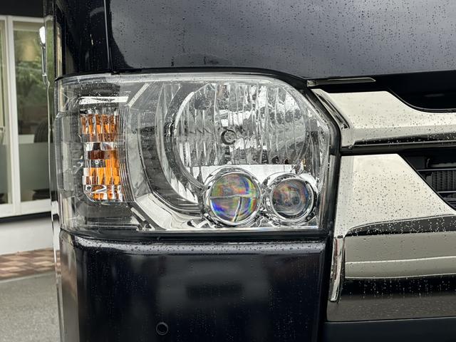 ハイエースバン スーパーGL ダークプライムII モデリスタフルエアロ/ESSEX17インチアルミホイール/ベッドキット/純正7インチ/パノラミックビューモニター/パワースライドドア/デジタルインナーミラー/トヨタセーフティセンス/スマートキー(27枚目)