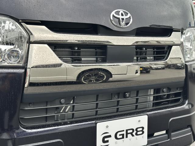 ハイエースバン スーパーGL ダークプライムII モデリスタフルエアロ/ESSEX17インチアルミホイール/ベッドキット/純正7インチ/パノラミックビューモニター/パワースライドドア/デジタルインナーミラー/トヨタセーフティセンス/スマートキー(29枚目)