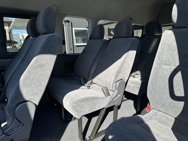 ハイエースワゴン グランドキャビン 登録済未使用車/4WD/4列10人乗り/パワースライドドア/デジタルインナーミラー/パノラミックビューモニター/(50枚目)