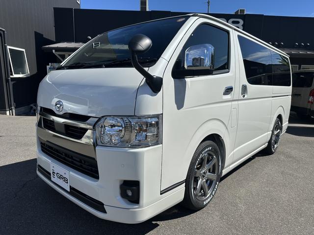 ハイエースバン ロングスーパーGL ダークプライムS 20thアニバーサリー/1.5インチローダウン/GR8エアロ/ESSEX17インチアルミホイール/ディスプレイオーディオ/パワースライドドア/パノラミックビューモニター/デジタルインナーミラー/(10枚目)