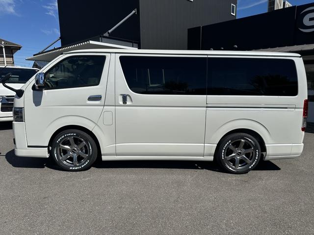 ハイエースバン ロングスーパーGL ダークプライムS 20thアニバーサリー/1.5インチローダウン/GR8エアロ/ESSEX17インチアルミホイール/ディスプレイオーディオ/パワースライドドア/パノラミックビューモニター/デジタルインナーミラー/(23枚目)